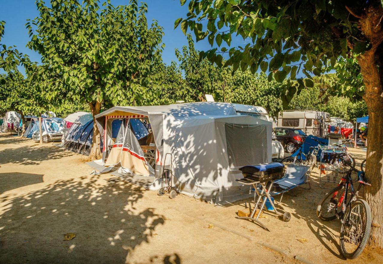 Отель Camping Bellsol Пинеда-де-Мар Экстерьер фото